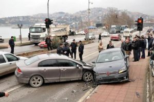 Aşırı hız kazaya neden oldu
