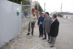 İneg&ouml;l'de otob&uuml;s durakları yenileniyor