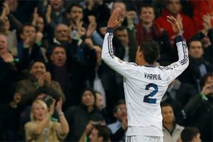 Futbol d&uuml;nyası O'nu konuşuyor