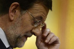 Rajoy'un başı dertte