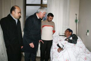 Şahin'den hasta ziyareti