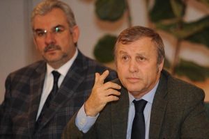 "Yeni şampiyonluklar i&ccedil;in el ele vermeliyiz"