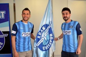 Adana Demirspor'da iki imza