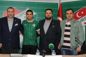 Bursaspor'da yeni transferlerin forma numaraları...