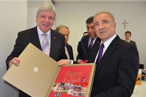 Avrupa'ya a&ccedil;ılan pencereyiz