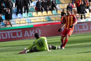 Bobo gol krallığında iddialı