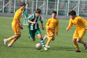 Bursaspor gen&ccedil;lerinden gol yağmuru