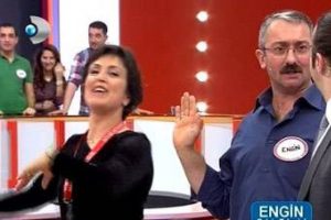 Ben Bilmem Eşim Bilir'de g&uuml;lme krizine sokan Rizeli &ccedil;ift