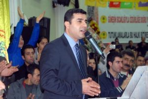Demirtaş: Barışı i&ccedil;tenlikle istiyoruz