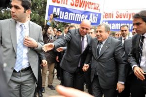 Bakan G&uuml;ler'e coşkulu karşılama