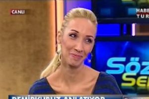 &Uuml;nl&uuml; y&ouml;netmenin k&uuml;f&uuml;rl&uuml; tepkisi Bal&ccedil;i&ccedil;ek İlter'i şaşkına &ccedil;evirdi