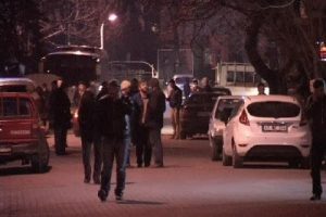 &Uuml;&ccedil; arkadaşını &ouml;ld&uuml;ren askerin ailesi şokta