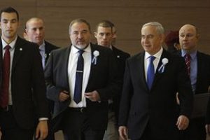 İsrail h&uuml;k&uuml;metinde y&uuml;ksek gerilim