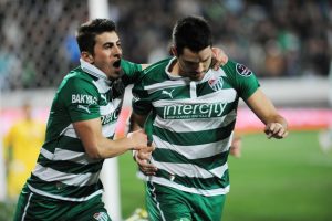 Bursaspor Beşiktaş'a 269 basamak fark yaptı!