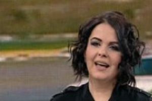 Duygu Canbaş muhabirine &ccedil;aktı: Şarz değil şarj