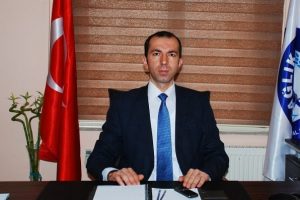 Sağlık Sen kamuda kıyafetin serbest olmasında ısrarlı