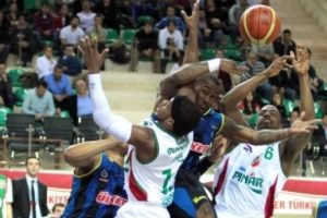 Fenerbah&ccedil;e &Uuml;lker Beşiktaş'ın rakibi oldu