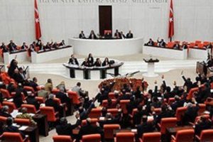 Vekile &ouml;zel b&uuml;t&ccedil;e geliyor