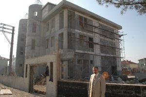 Kur'an kursu yardım bekliyor