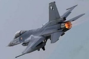 Savaş u&ccedil;akları hava sahasını işgal etti...
