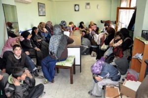 Suriyeli sığınmacılar dilenci operasyonunda yakalandı