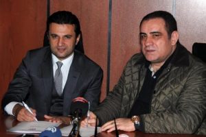 B&uuml;lent Uygun 1.5 yıllık imza attı!