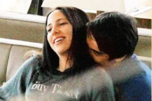 Zehra'nın sevgilisiyle fotoğrafı kriz &ccedil;ıkardı