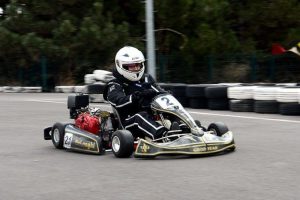 G&ouml;zler go-kart pistlerine &ccedil;evrildi
