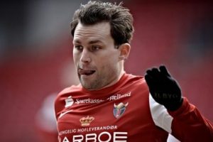 Bahis oynayan futbolcuya 6 ay men
