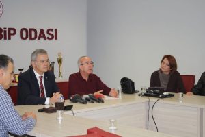 "Sağlık hizmetleri taşeronlaşıyor"