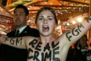 FEMEN'den kadın s&uuml;nnetine hayır protestosu