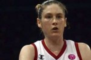 Lindsay Whalen &uuml;lkeyi terk etti