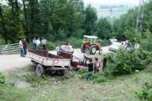 Kendi kullandığı trakt&ouml;r&uuml;n altında can verdi