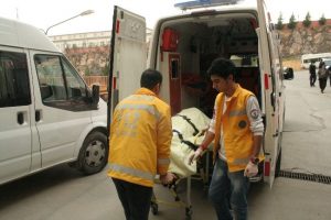 &Ccedil;ocuk kavgası kanlı bitti