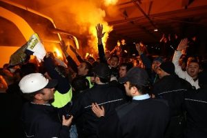 Fenerbah&ccedil;e'ye coşkulu karşılama