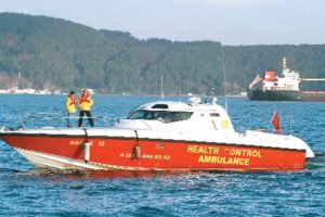 İstanbul'un can simidi y&uuml;zen ambulanslar