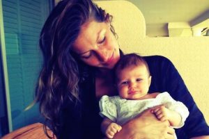 Gisele Bundchen'in kızının ilk fotoğrafı