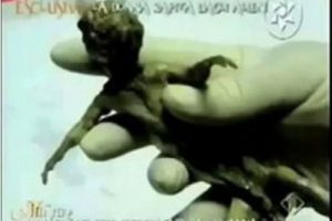 D&uuml;nyayı ayağa kaldıran uzaylı bebek