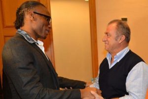 Schalke'yi Drogba korkusu sardı!