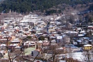 Beklenen kar okullar a&ccedil;ılınca yağdı