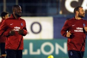 Trabzonspor'da Fenerbah&ccedil;e mesaisi s&uuml;r&uuml;yor