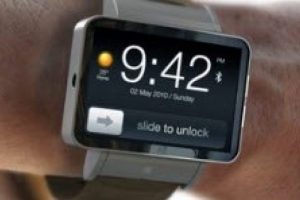 iWatch'u 100 kişi kullanmaya başladı bile!