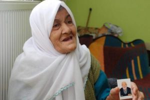 80 yaşındaki nine isyan etti