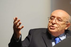 S&uuml;leyman Demirel hastaneye kaldırıldı