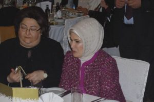 'Kanın durması i&ccedil;in anneliğin diliyle konuşalım'