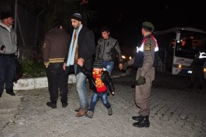 Muğla'da ka&ccedil;ak g&ouml;&ccedil;men operasyonu