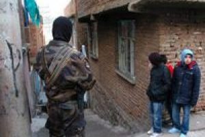 Hazırladığı bomba elinde patladı