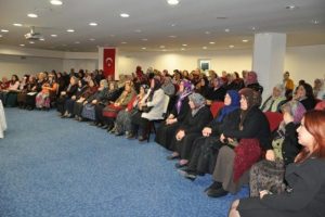 Kadınlar bilin&ccedil;lensin diye...