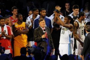 Chuck'ın Takımı, Shaq'ın Takımı'na fark attı