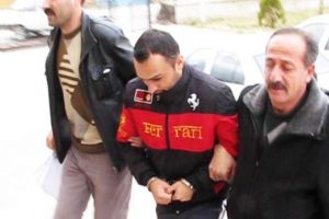 Kazandığı İddia kuponunu &ccedil;oğaltıp bayileri dolandırmış